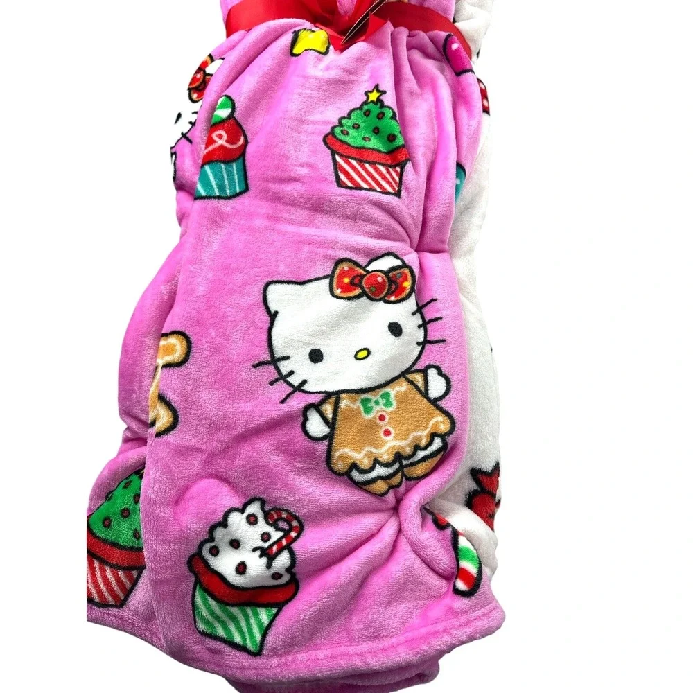 Festive Hello Kitty Christmas Blanket Set – Cozy Modern Holiday Duo